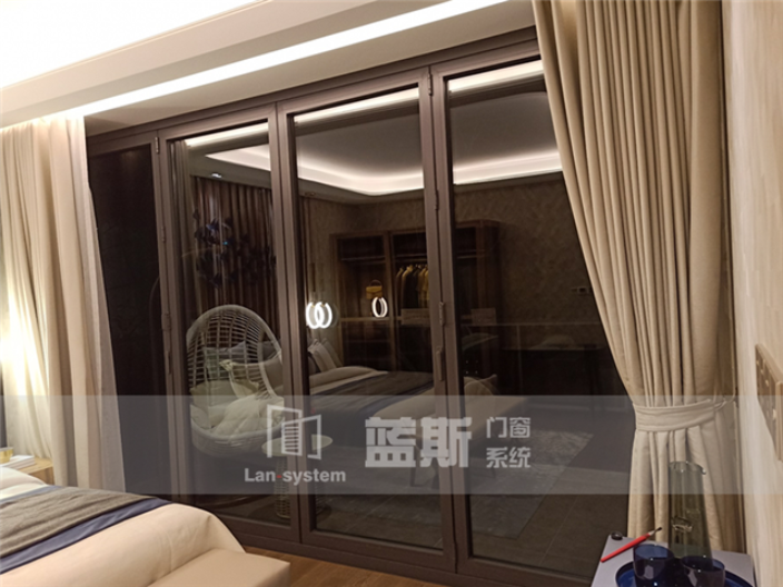 上海无轨折叠门定制 门窗安装 岚斯建筑供应