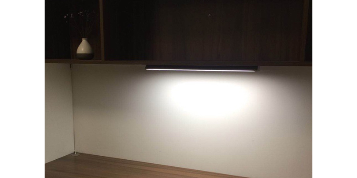 上海柜臺(tái)射燈批發(fā)公司 來(lái)電咨詢(xún) 上海朗而美電器供應(yīng)