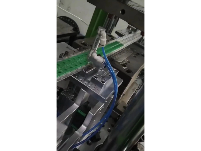 高稳定性注塑电子元件拉料机厂家直销,立式注塑拉料机