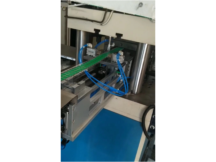 深圳小型碳片包胶拉料机生产商,立式注塑拉料机