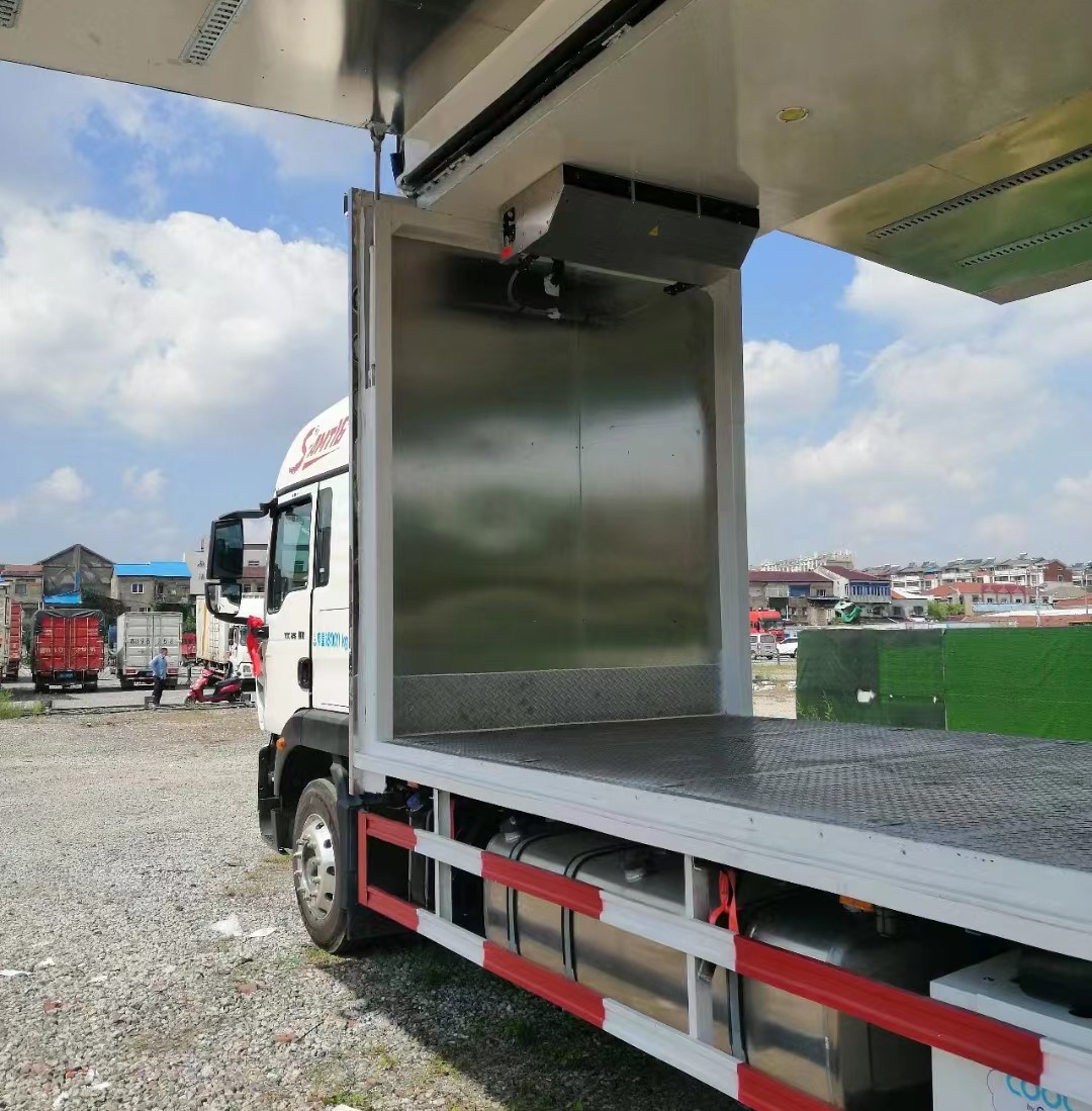 9.6M多開門氣墊車運輸