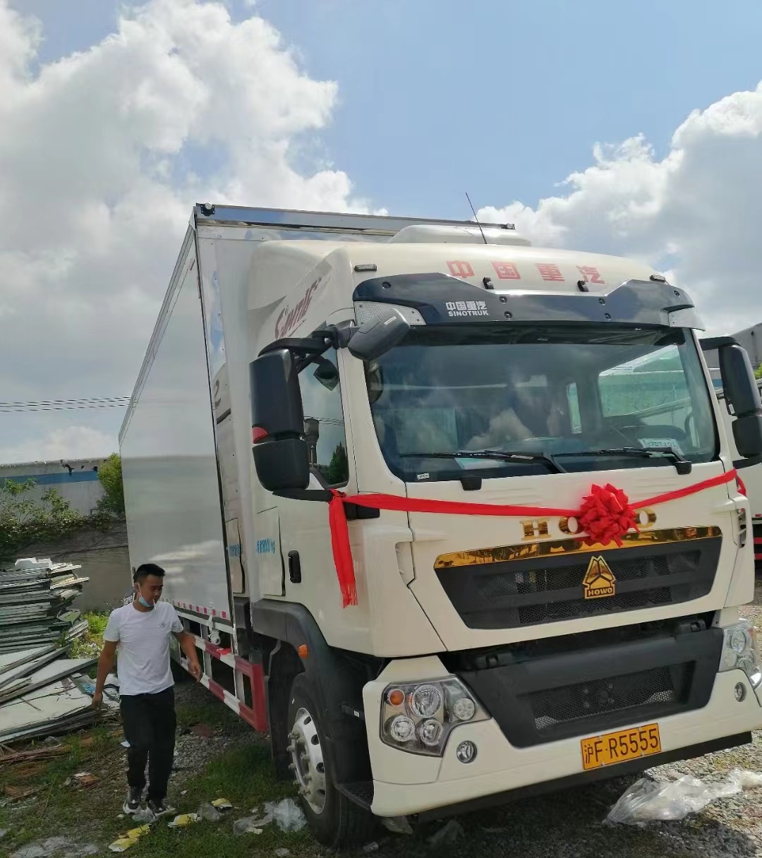 實(shí)驗(yàn)室設(shè)備運(yùn)輸