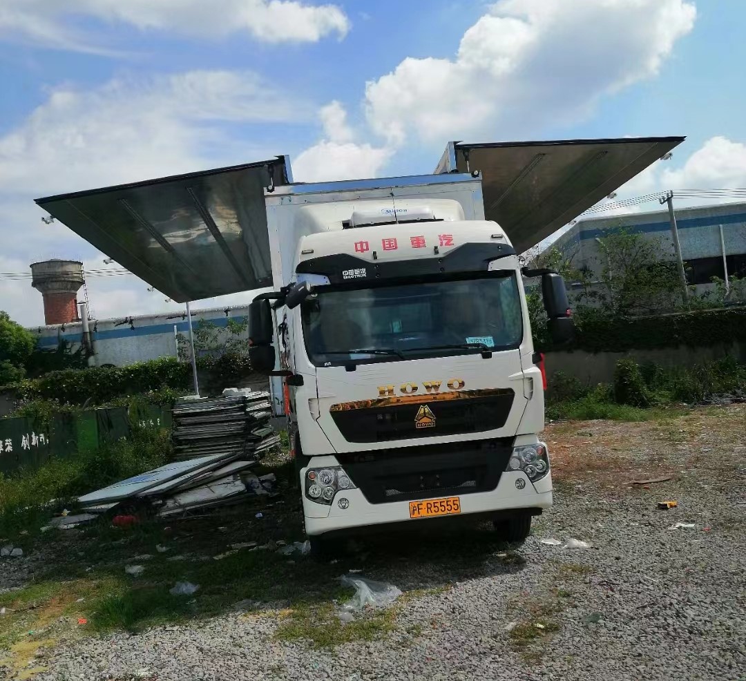 9.6M飛翼氣墊車運輸