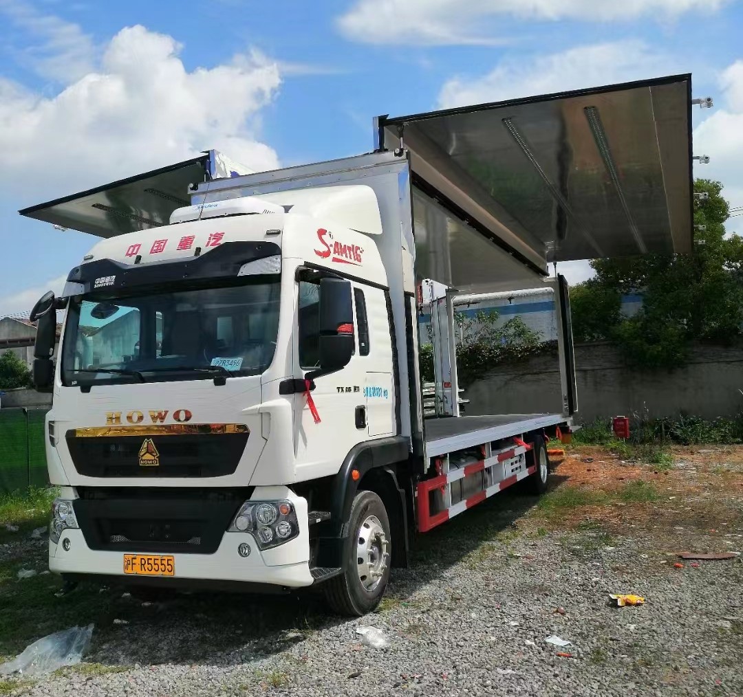 9.6M飛翼氣墊車運輸