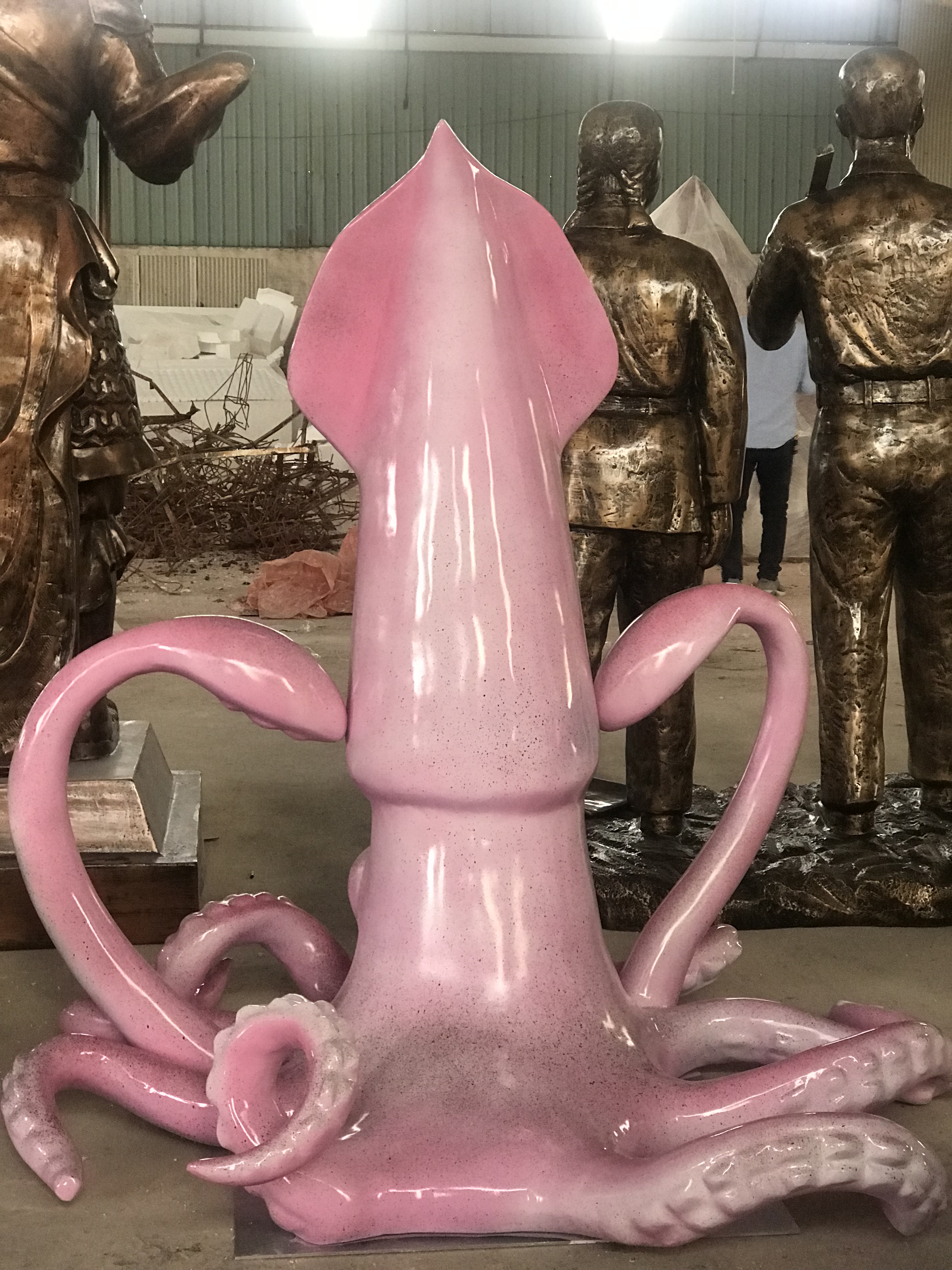 歡樂舞動的章魚雕塑-名圖