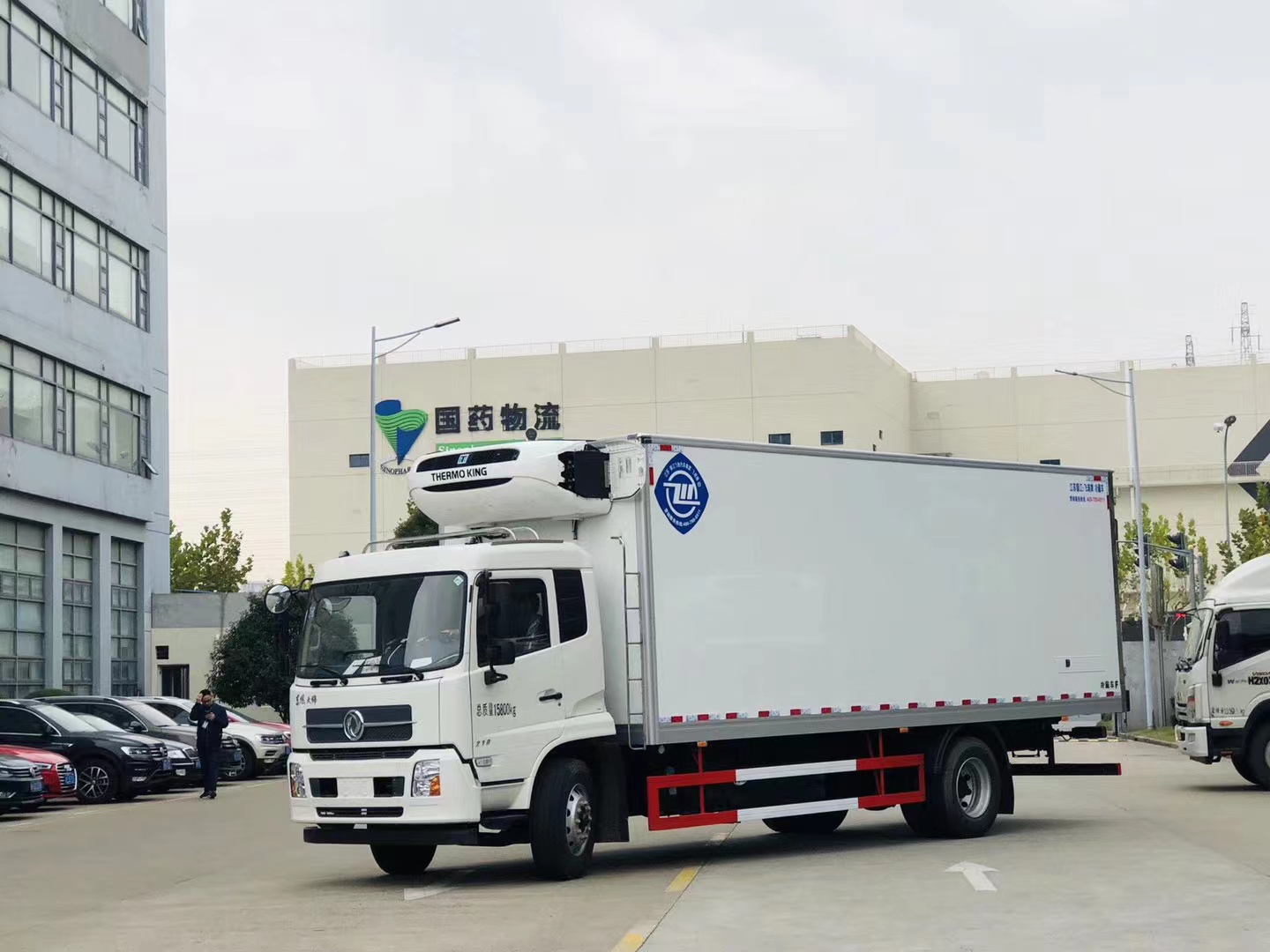 国药物流选用冷王T600R、T800R、T1000R及T1000M+水加热型制冷机组-上海穗飞制冷科技有限公司