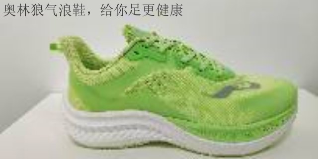广东超轻跑鞋代加工 和谐共赢 新正永品牌管理供应