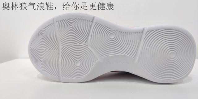 贵州旋扣跑鞋品牌推荐 服务为先 新正永品牌管理供应