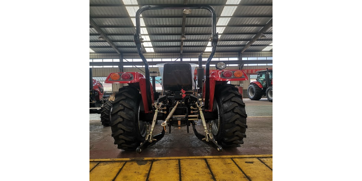 菏泽国三发动机的农用拖拉机怎么收费 服务至上 潍坊市鑫升机械供应