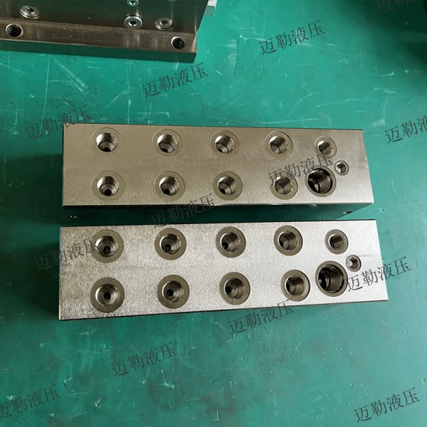 4聯標準液壓閥塊