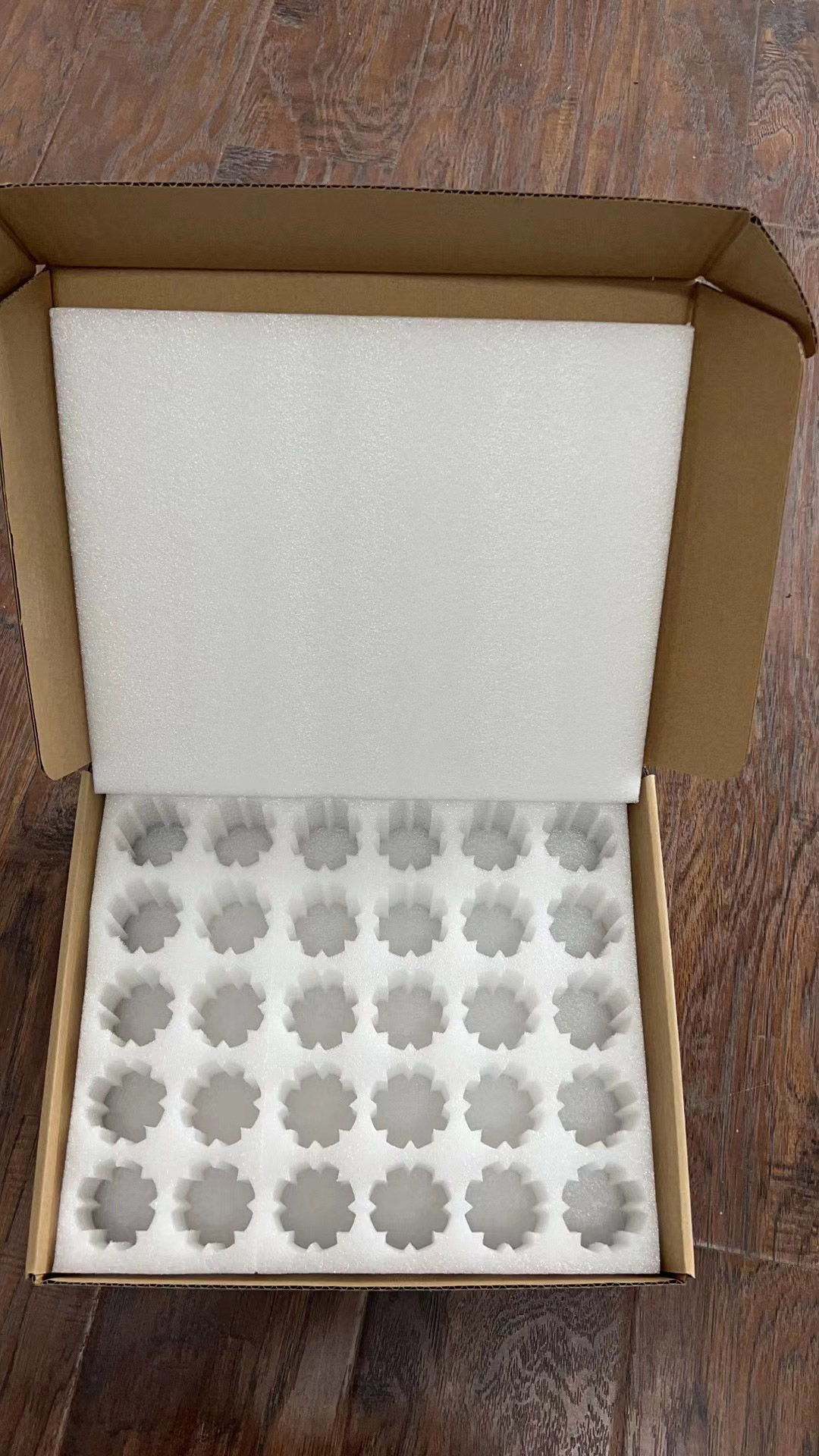 珍珠棉雞蛋托盤(pán)：隱藏在日常生活中的環(huán)保衛(wèi)士