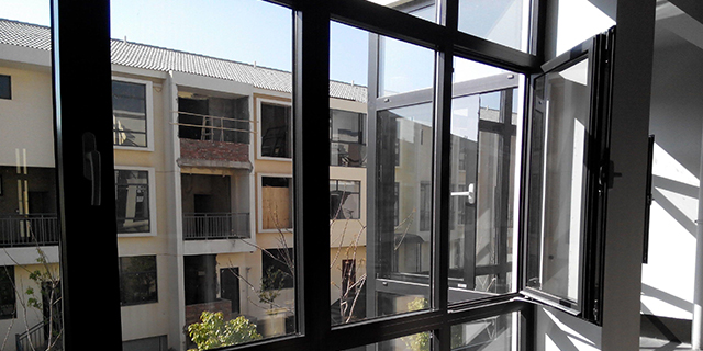 云南专业亚欧德铝合金门窗设计 云南亚铝幕墙装饰供应
