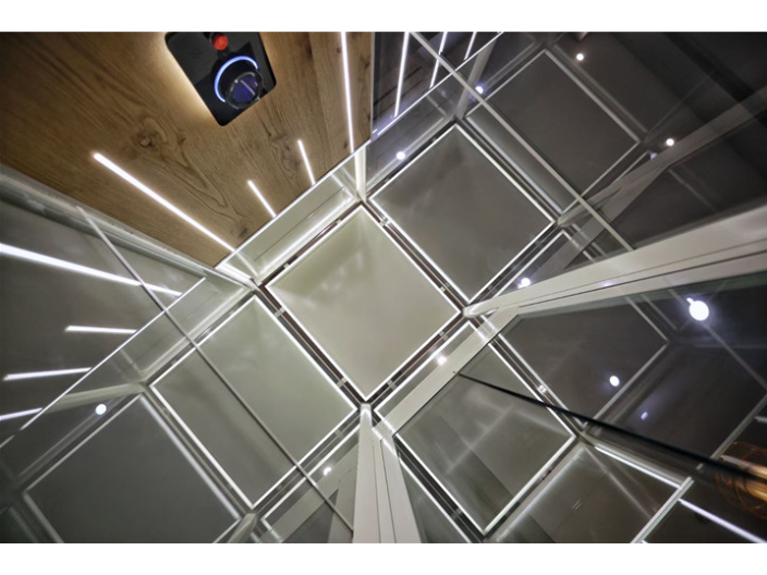 上海叠加螺杆电梯品牌 罗斯电梯供应