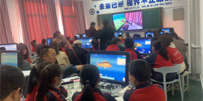 南京探究式VR教学工厂