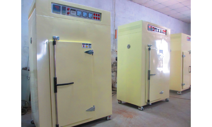 蘇州軌道式干燥箱定做價格 歡迎來電 吳江遠順烘箱設備供應;