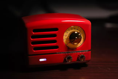 揚(yáng)聲器是聲音的傳遞者