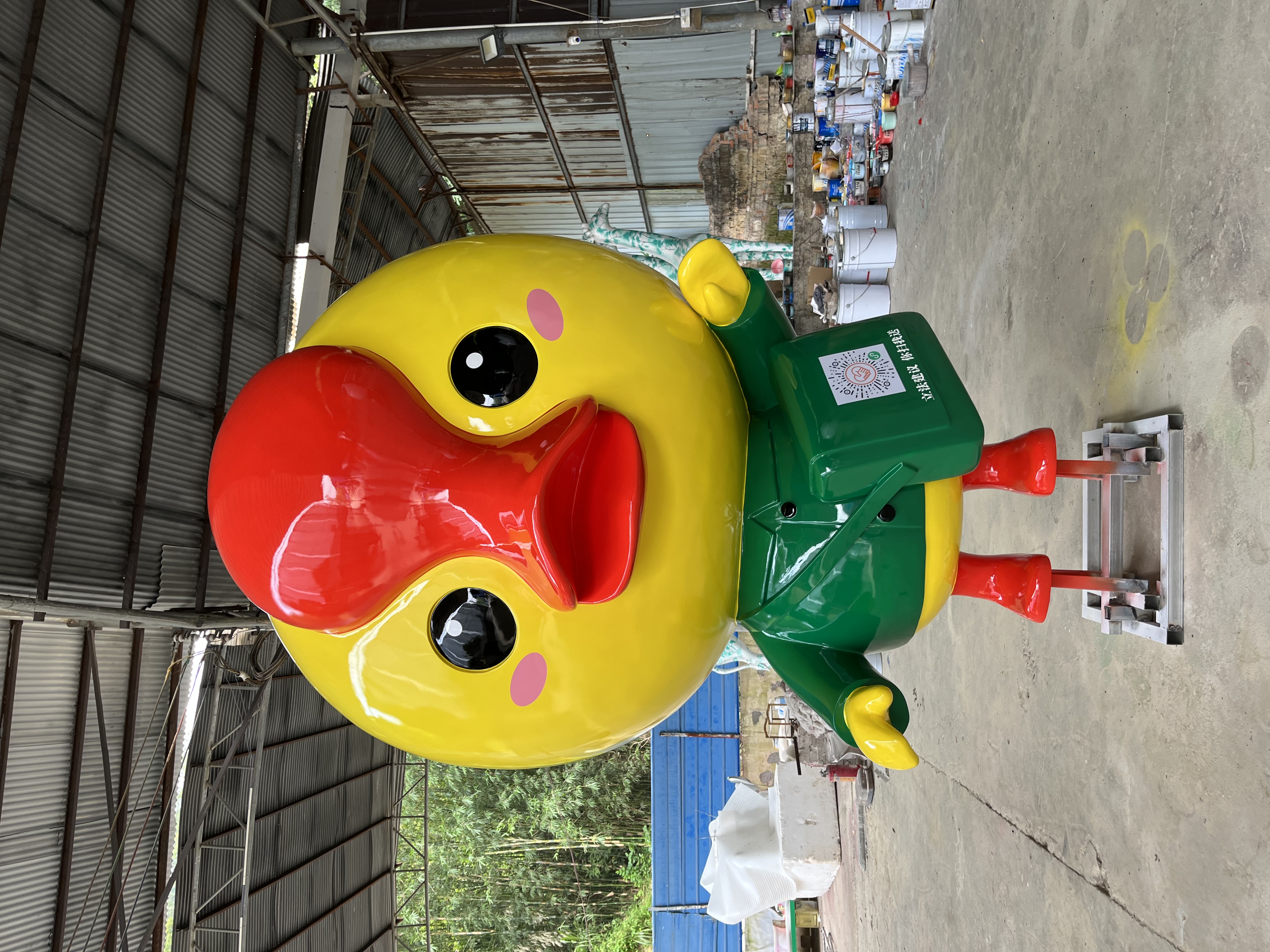 玻璃鋼小雞雕塑-名圖雕塑