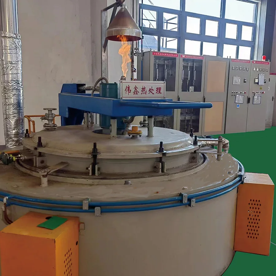 Controlled atmosphere furnace - well-type nitriding furnace