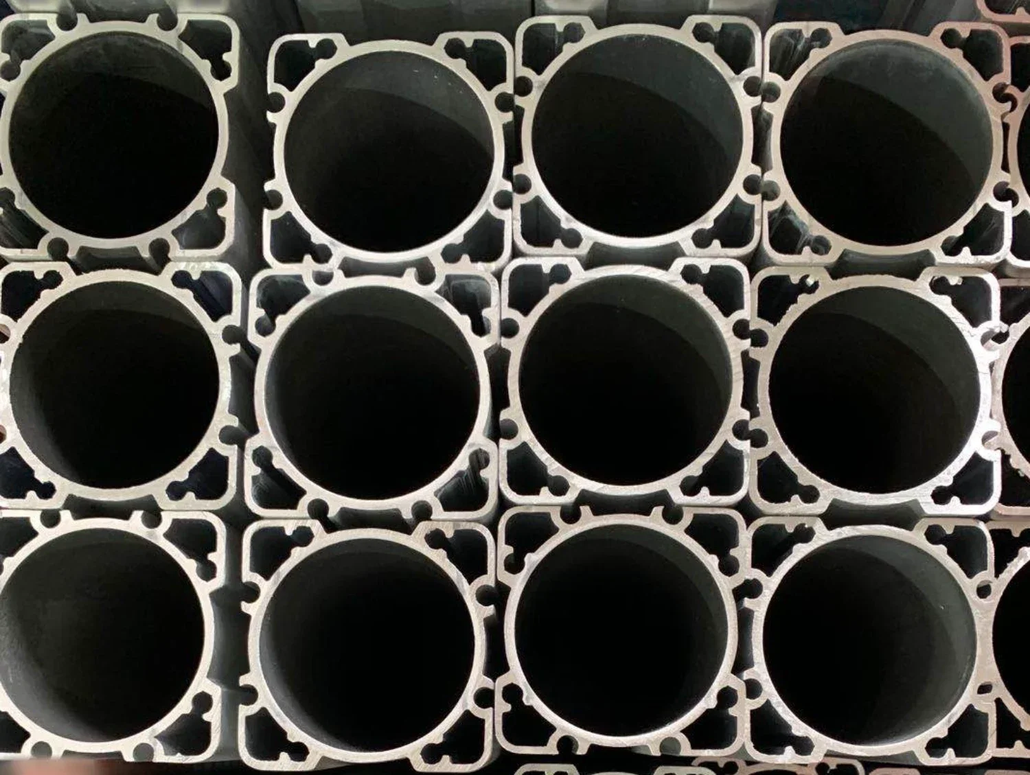 Aluminum extruded tubes