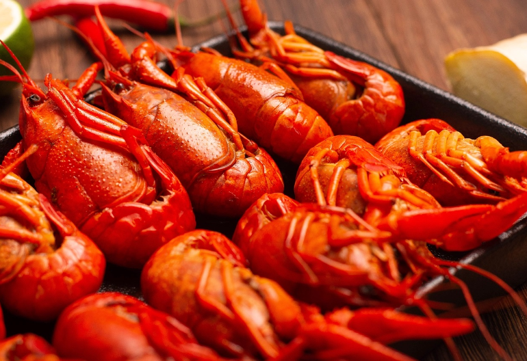 河北家喻戶曉龍蝦加盟品牌有哪些 服務(wù)為先 臺(tái)州憶口香餐飲管理供應(yīng)