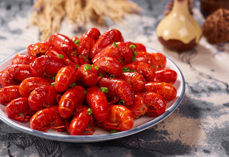 云南小龍蝦加盟品牌 誠(chéng)信經(jīng)營(yíng) 臺(tái)州憶口香餐飲管理供應(yīng)