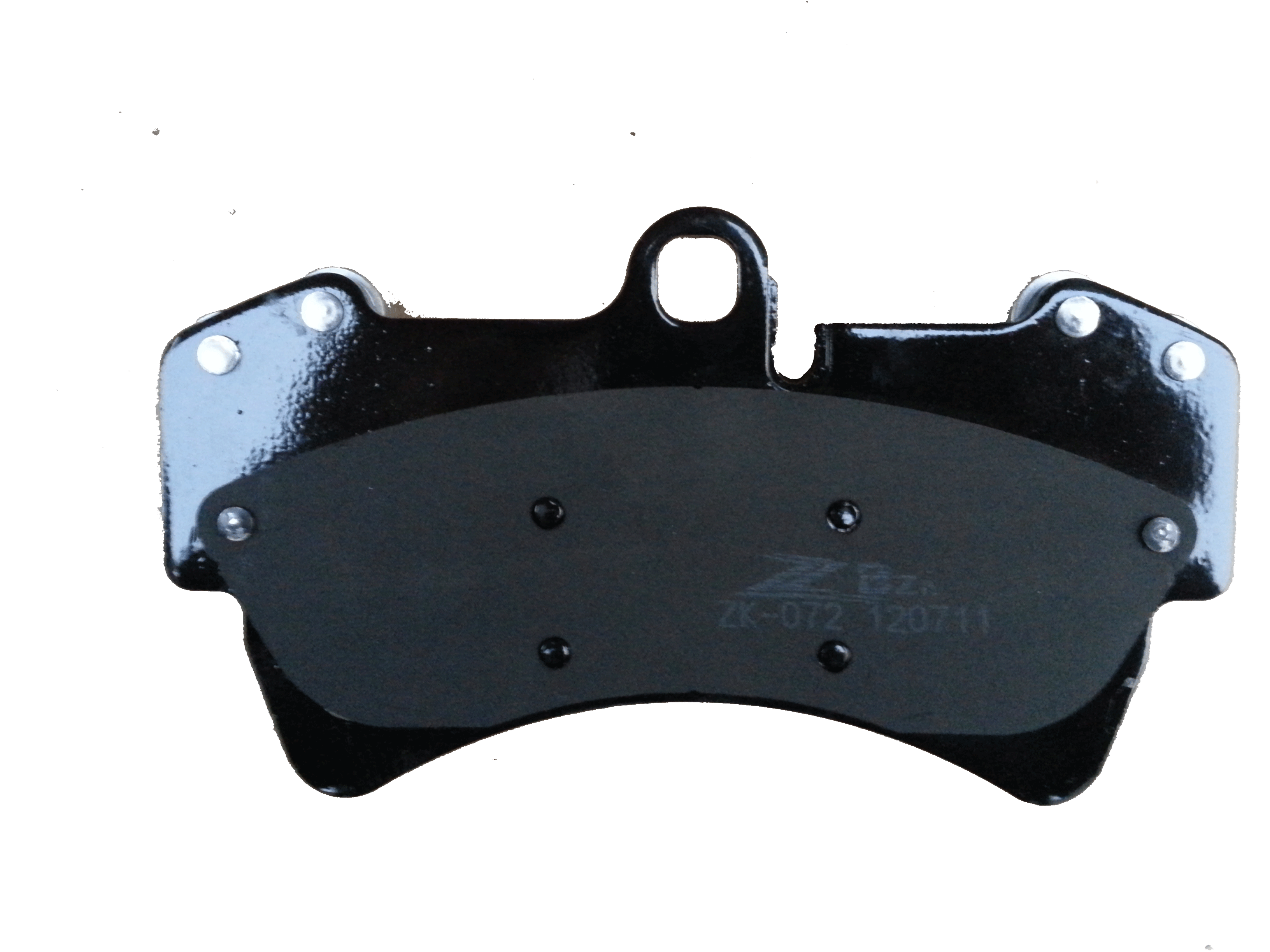 陶瓷剎車片的材質是陶瓷嗎?