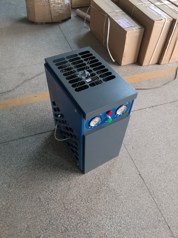 广东冷冻式空气干燥机厂家直销,压缩空气冷冻式干燥机