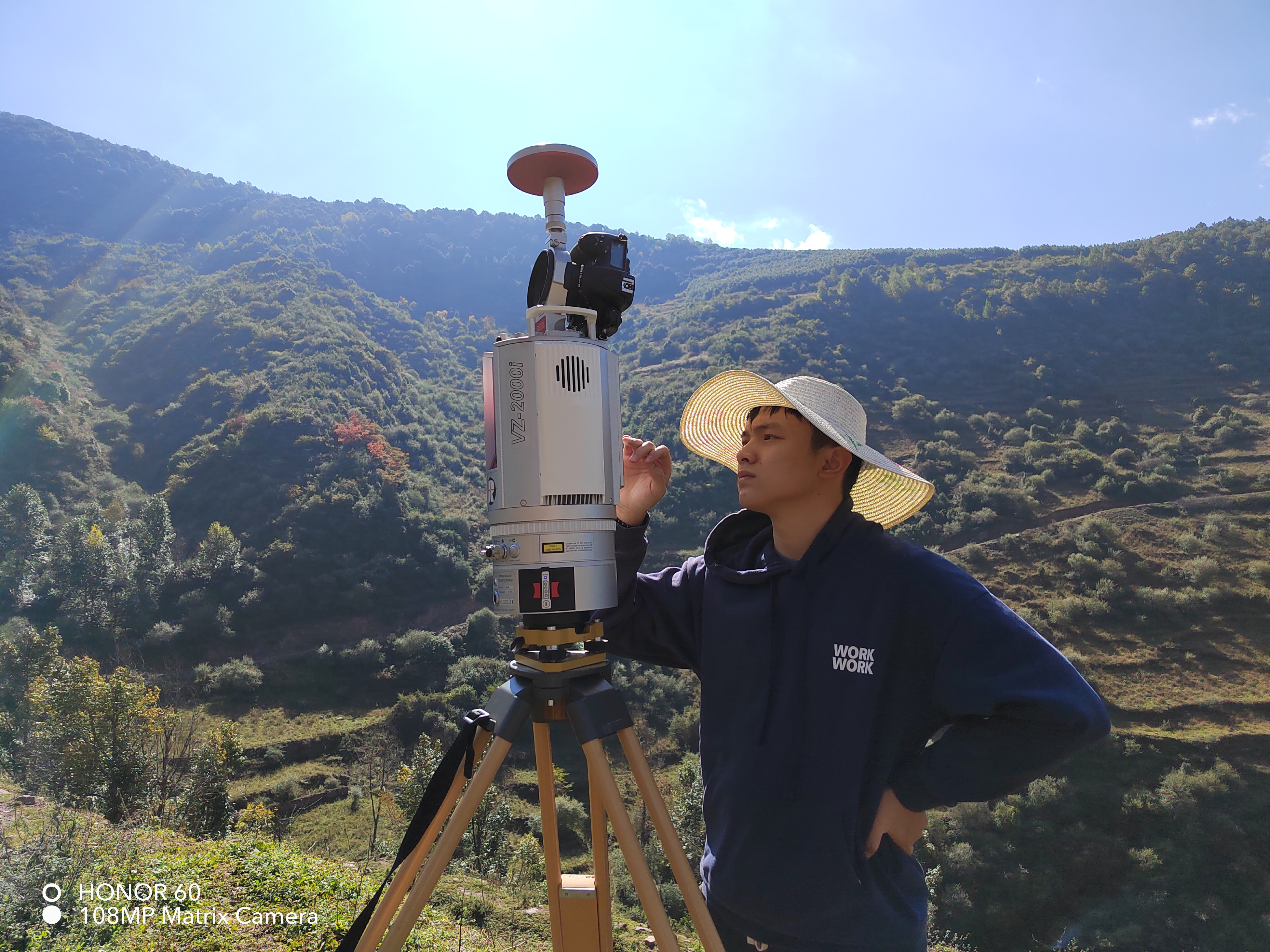 riegl vz-2000i 地面三维激光扫描仪现场工作.jpg