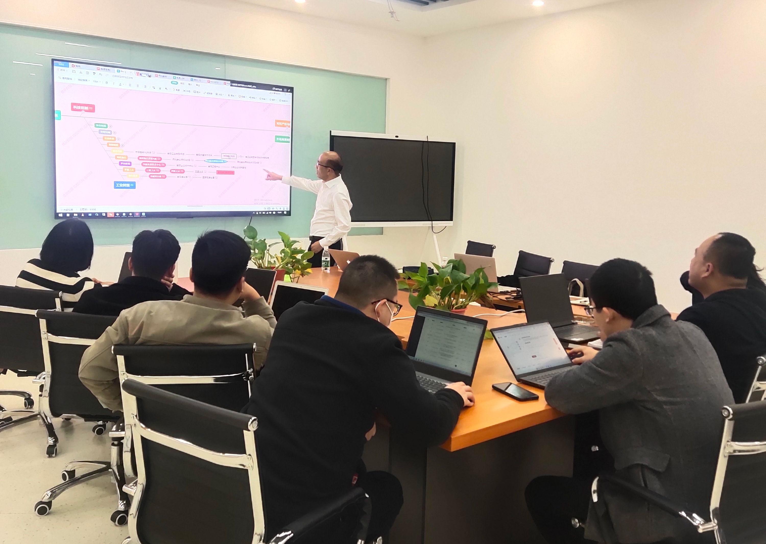 南通慧泉携手华为海门数字经济创新中心赋能海门制造企业智改数转星级上云智能车间.jpg