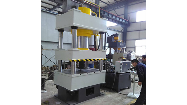 自动化三梁四柱液压机加盟 贝汇特机械制造科技供应;
