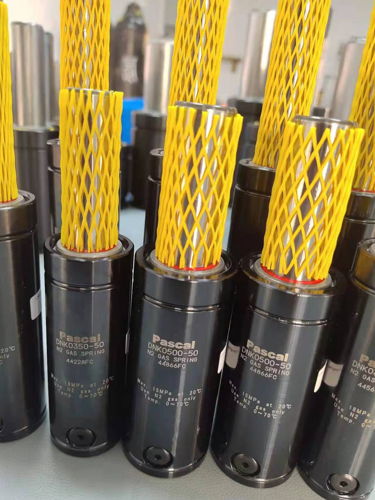 日本pascal 氮气弹簧