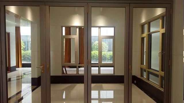 湛江折叠窗神州世纪门窗哪里有 铸造辉煌 圣骆蒂客金属材料供应