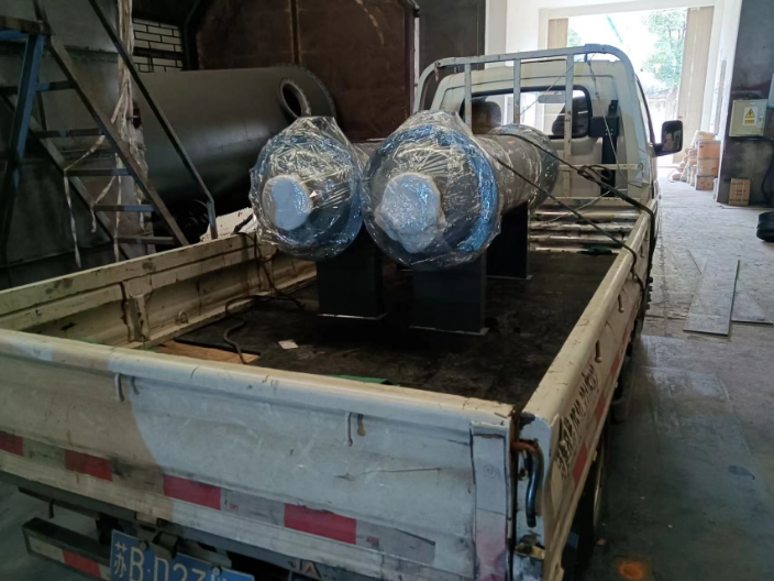 云南玻璃列管式換熱器 歡迎咨詢 無(wú)錫市偉業(yè)化工防腐設(shè)備供應(yīng)