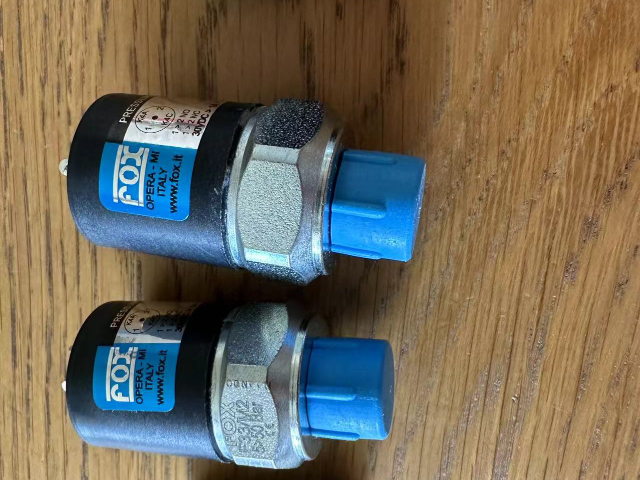 蘇州優(yōu)勢供應(yīng)fox壓力開關(guān)多少錢 蘇州知非機電設(shè)備供應(yīng)