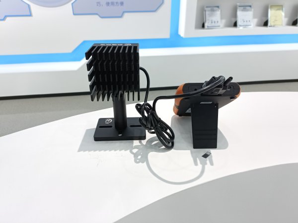 50mW-60W 自然冷卻型激光功率計探頭