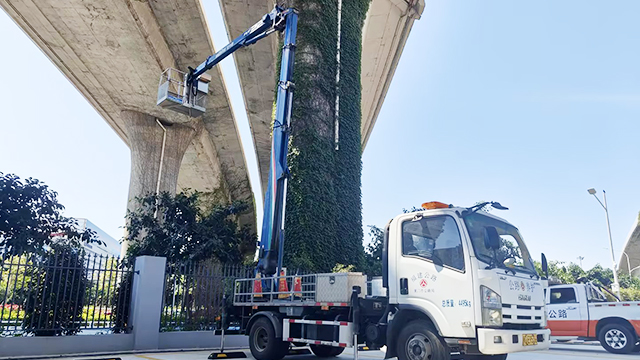 深圳移动高空作业车厂家 上海亚卡黎机械供应