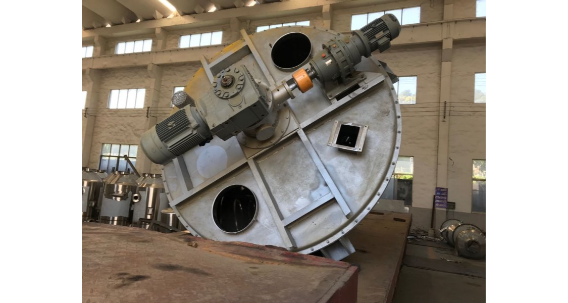 山東三維運(yùn)動(dòng)混合機(jī)設(shè)備價(jià)格 誠(chéng)信為本 常州市三匯干燥設(shè)備供應(yīng)