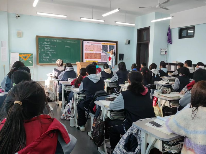 海城市青少年美术学校哪家好 来电咨询 鞍山市兰开美术高级中学供应