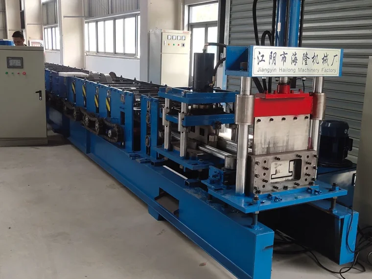 Packing container roof beam forming equipment