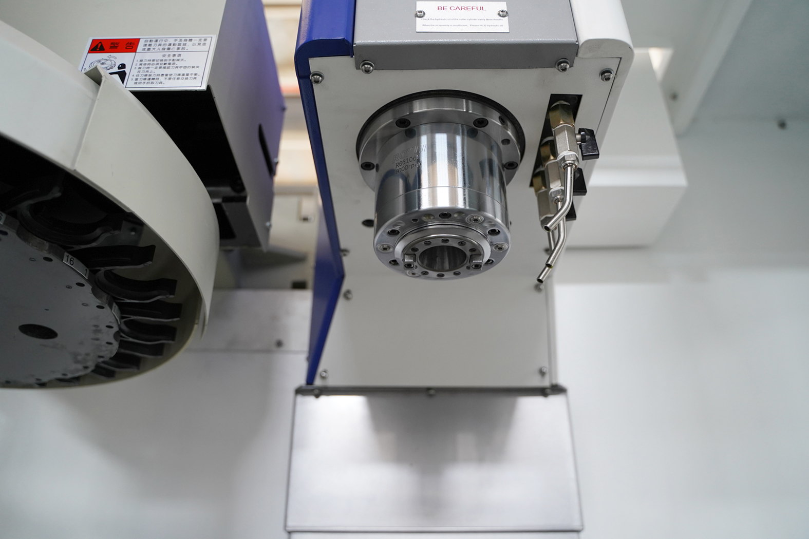 VMC400 Vertical Machining Center