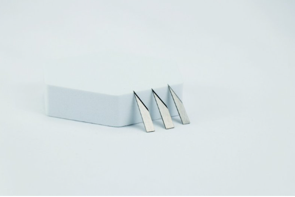 振動(dòng)刀是一種高效、精確的切割工具