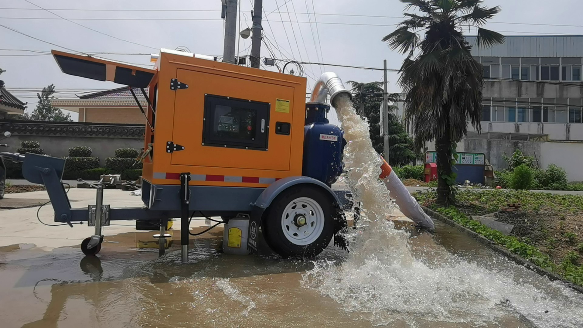 广西玉柴柴油机水泵移动拖车,柴油机水泵