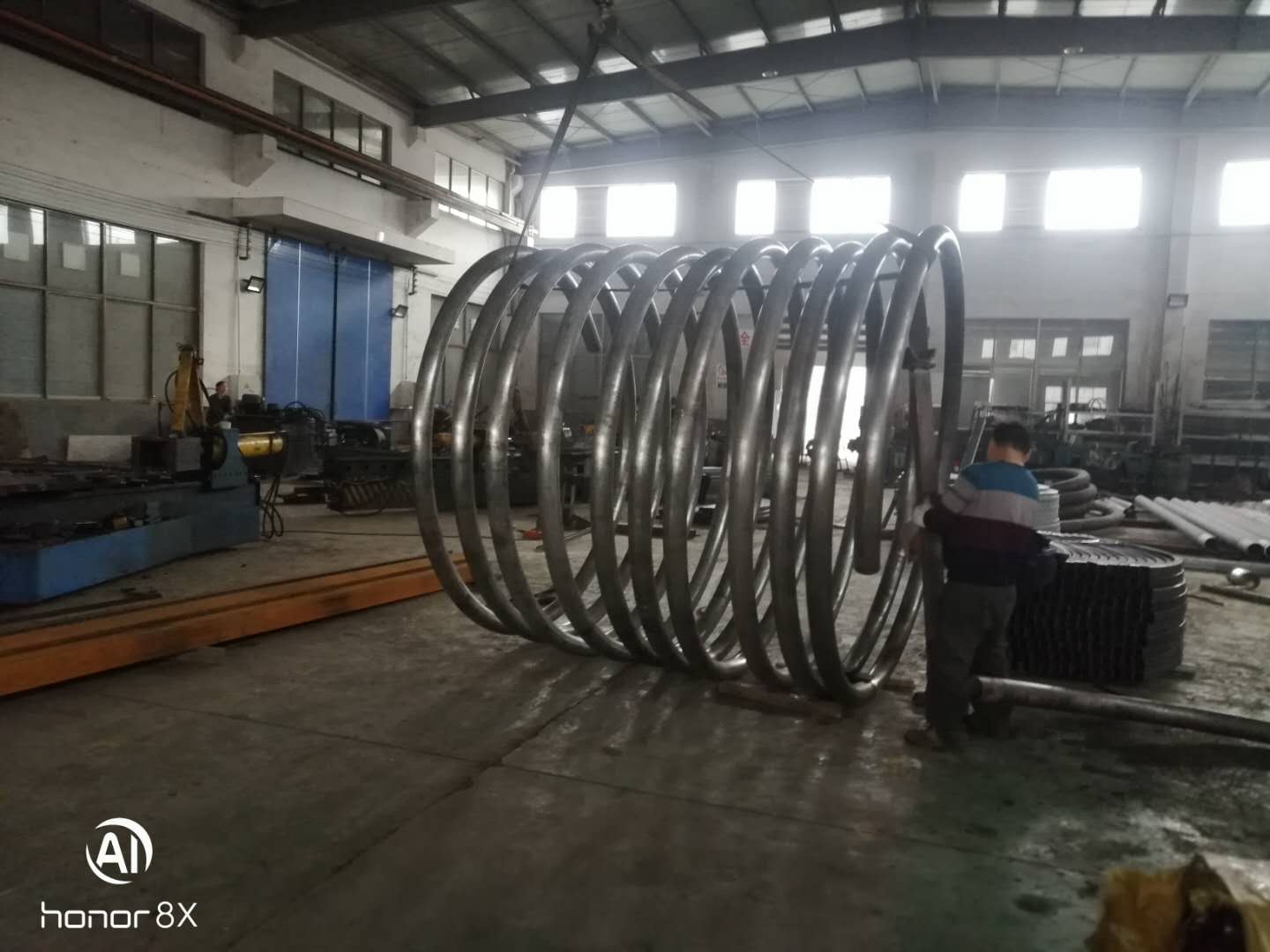 上海金山彎管廠供16圓管...