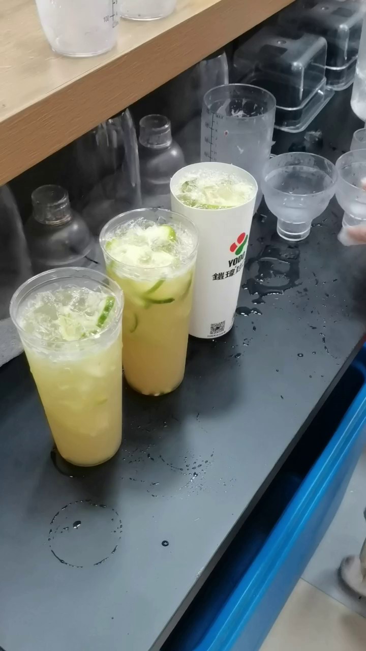 济南智能碎冰捣汁机定制厂家,柠檬机