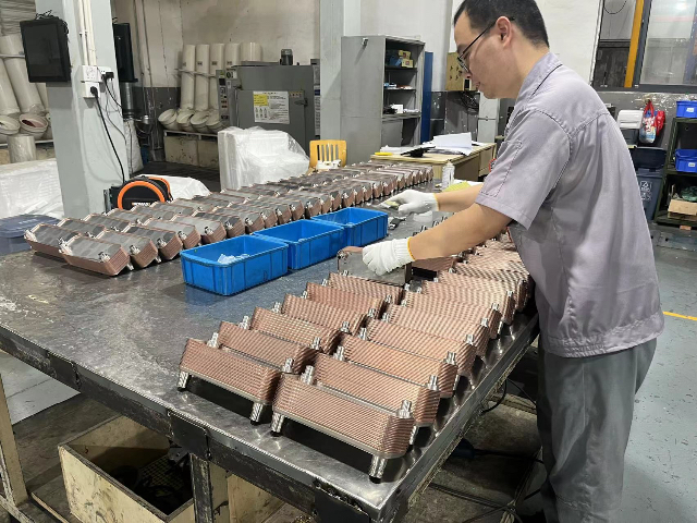 湖南壁挂炉钎焊板式换热器 江苏宝得供应;