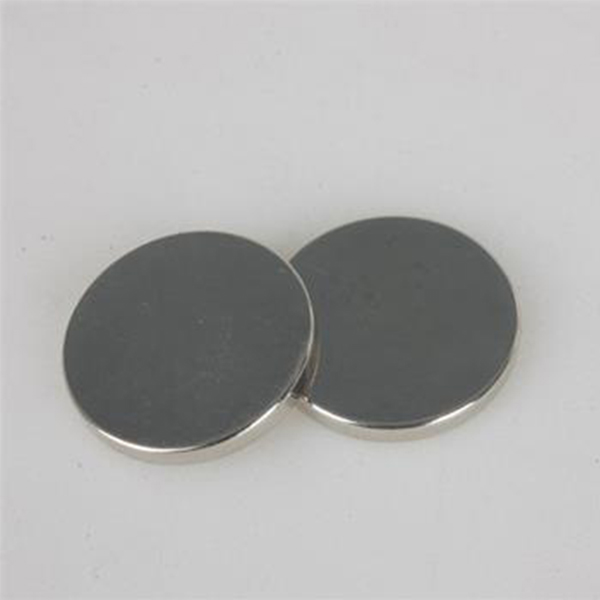 電動(dòng)牙刷用油泵電機(jī)磁鋼售價(jià) 來電咨詢 深圳市星創(chuàng)磁業(yè)供應(yīng);