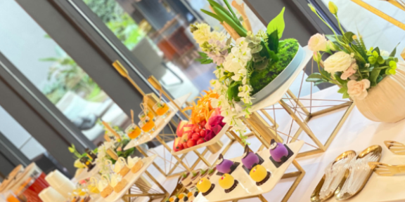 成都每人每位餐定制 服務(wù)至上 成都美族食品供應(yīng)