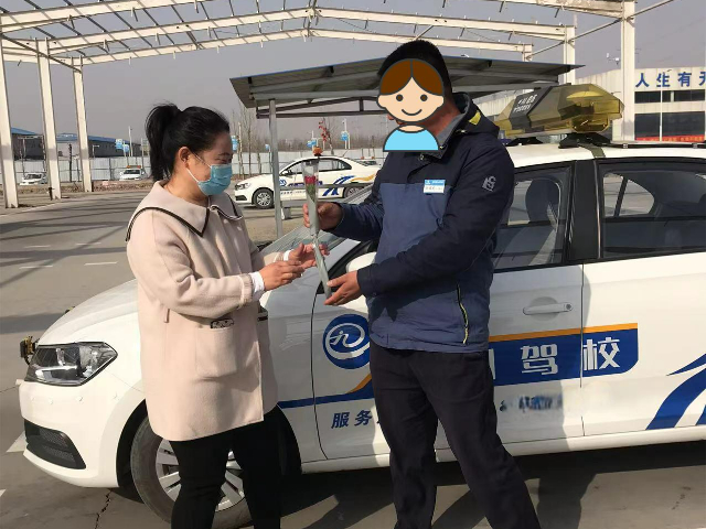 南和區(qū)比較好的女性學(xué)車女子班,女性學(xué)車