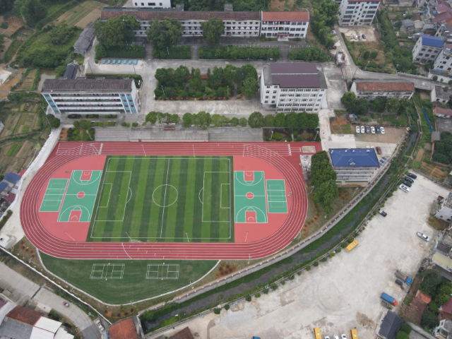 上海塑膠跑道收費,塑膠跑道