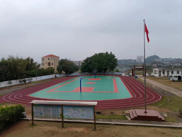 茂名学校硅pu球场设计 广东双赢体育设施供应